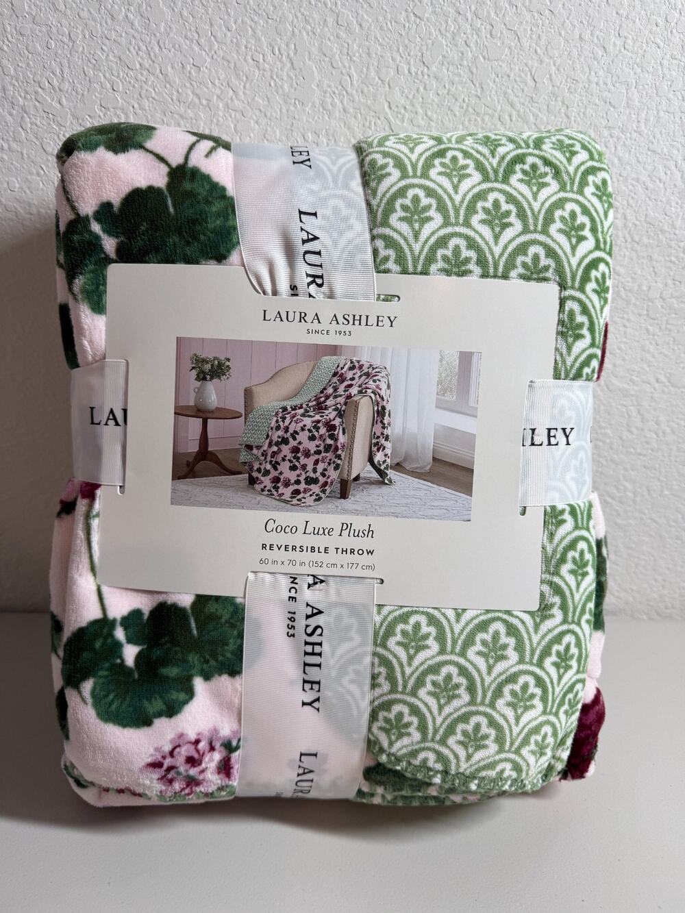 NEW Laura Ashley Coco Luxe Plush Reversible Throw 60" x70" Pink Green Floral
